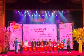 “Xuân trao yêu thương 2021”: Về nhà ăn Tết