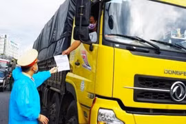 Doanh nghiệp vận tải sốt ruột vì tài xế chậm được tiêm vaccine Covid-19