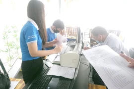 TPHCM: Gỡ vướng thủ tục, tăng tỷ lệ hồ sơ trực tuyến