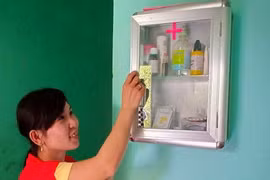 5 loại thuốc cần có trong gia đình mùa mưa lũ