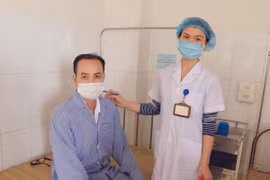 Tắc sỏi niệu quản khiến người đàn ông 30 tiếng không đi tiểu bị suy thận cấp