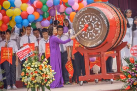  Bộ GD&ĐT sẽ xử lý nghiêm tình trạng lạm thu đầu năm học