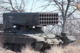 Pháo phản lực nhiệt áp TOS-1A "Solntsepek". Ảnh minh họa video