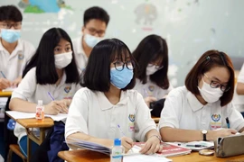 TPHCM: Toàn bộ hoạt động ôn tập, phụ đạo học sinh cuối cấp chuyển sang trực tuyến