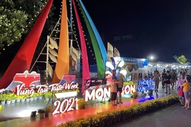 Nhiều địa phương phải dừng các sự kiện văn hóa vào giờ chót