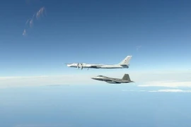 Nga – Mỹ "vờn nhau" liên tục bằng máy bay ném bom chiến lược 