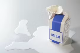 Chất lượng của sữa tươi, sữa chua đóng hộp được đảm bảo nhờ ba yếu tố: Công nghệ sản xuất, bao bì, quá trình vận chuyển – lưu trữ - bảo quản sản phẩm.