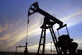 EU kết hợp nhiều biện pháp trừng phạt dầu mỏ Nga