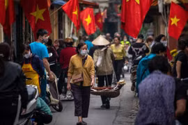 Đằng sau lời khen “chưa nước nào làm được như Việt Nam”