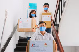 Báo KH&ĐS phối hợp cùng Viện Kiểm sát Nhân dân Cấp cao: Đồng hành cùng các y bác sĩ tuyến đầu phòng, chống Covid-19