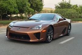 Sau 9 năm, Lexus LFA được rao bán với giá 15,6 tỷ đồng