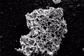 Rác thải nhựa trở thành vật liệu hấp thụ CO2