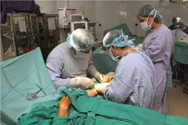 Tổn thương đám rối thần kinh cánh tay có nhiều nguyên nhân