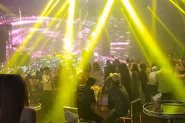 Tất cả quán karaoke, nhà hàng ở Bình Xuyên phải ngừng hoạt động