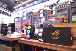 Laptop, linh kiện máy tính “bão giá” vì thiếu hụt nguồn cung