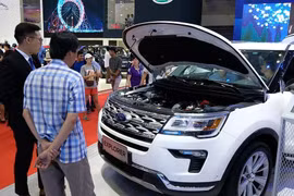  Ô tô cuối năm đua nhau giảm giá vẫn không thể kích cầu