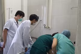 Làm đẹp vùng kín, 2 bệnh nhân bị biến chứng nguy kịch