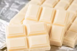 Lý giải cách gọi “sôcôla trắng”