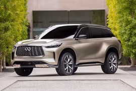 Lexus RX có cảm thấy “lạnh gáy” khi đối thủ đồng hương Infiniti sắp có SUV “xịn mượt” không kém?