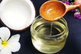 Dầu dừa khử mùi hôi dưới cánh tay