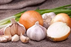 Hôi miệng từ cuống họng - Phải làm sao?