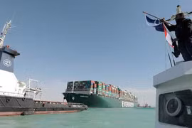 Tàu Ever Given mắc cạn một tuần, mức bồi thường cao kỷ lục