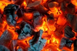 Thanh Hóa: 3 người chết, 3 người nguy kịch vì đốt than sưởi ấm