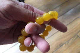 Trò lừa từ vòng tay phong thủy giá bạc triệu