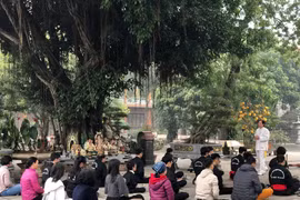 Công phu vận động, xoa bóp chi dưới trẻ hóa cơ thể