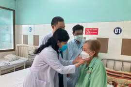 Nối hẹp khí quản, giúp bệnh nhân bỏ canule ở cổ mang suốt 7 tháng 