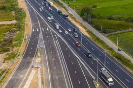 Phó Thủ tướng Chính phủ Lê Văn Thành yêu cầu Bộ GTVT hoàn thiện thủ tục sớm triển khai dự án xây dựng đường bộ cao tốc: Khánh Hòa - Buôn Ma Thuột, Biên Hòa - Vũng Tàu, Châu Đốc - Cần Thơ - Sóc Trăng. Ảnh minh họa.