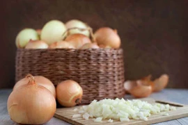 10 công dụng tuyệt vời của hành tây