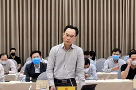 Thứ trưởng Hoàng Minh Sơn thông tin về việc cho học sinh trở lại trường.