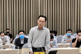 Thứ trưởng Hoàng Minh Sơn thông tin về việc cho học sinh trở lại trường.