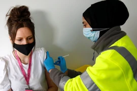 Tìm ra nguyên nhân đông máu ở một số người tiêm vắc xin Covid-19