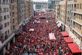 Vì sao 2 đảng lớn ở Mỹ có màu xanh và đỏ?