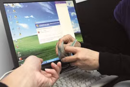 Đừng coi thanh tra là "nơi màu mỡ" để kiếm chác!