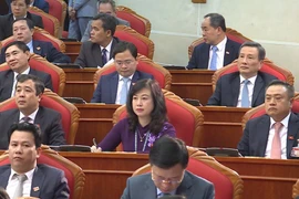 Ban Chấp hành Trung ương khóa mới ra mắt, bế mạc Đại hội XIII