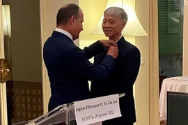 Nguyên Hiệu trưởng Trường Đại học Y dược TPHCM nhận Huân chương Bắc đẩu bội tinh