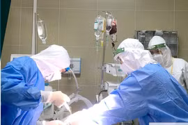 Hà Nội: Kích hoạt 140 giường điều trị thai phụ mắc COVID-19