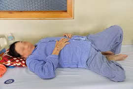 Cứu bệnh nhân u bàng quang sốc mất máu