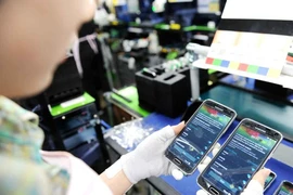 Làm mát linh kiện trong điện thoại