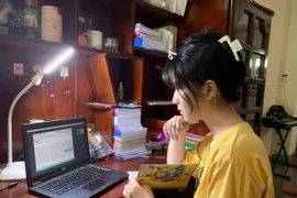 Hà Nội yêu cầu kiểm tra tác động tiêu cực của học trực tuyến