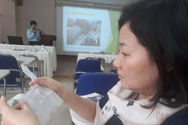 Túi phân hủy hoàn toàn từ vi sinh vật