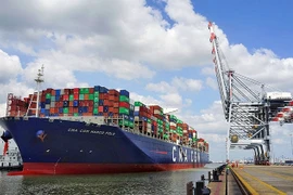 Ngành vận tải biển: Cách nào giành lại thị phần?