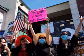 Cộng đồng làm nail gốc Việt ở Mỹ đoàn kết sau câu nói của thống đốc