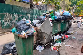 Hạn chế rác thải nhựa: Hoàn thiện chính sách, tăng thuế, khuyến khích tái chế