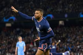 Mbappe mở tỷ số cho PSG.