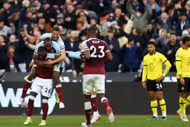 West Ham - Chelsea: Siêu phẩm và màn ngược dòng khó tin