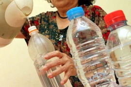 Cẩn thận tác hại khi tận dụng bao bì thực phẩm